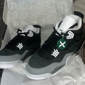 Jordan 4 Fear 10.5